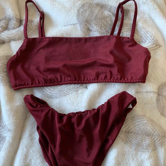 MAROON BIKINI - Picture 1 of 5